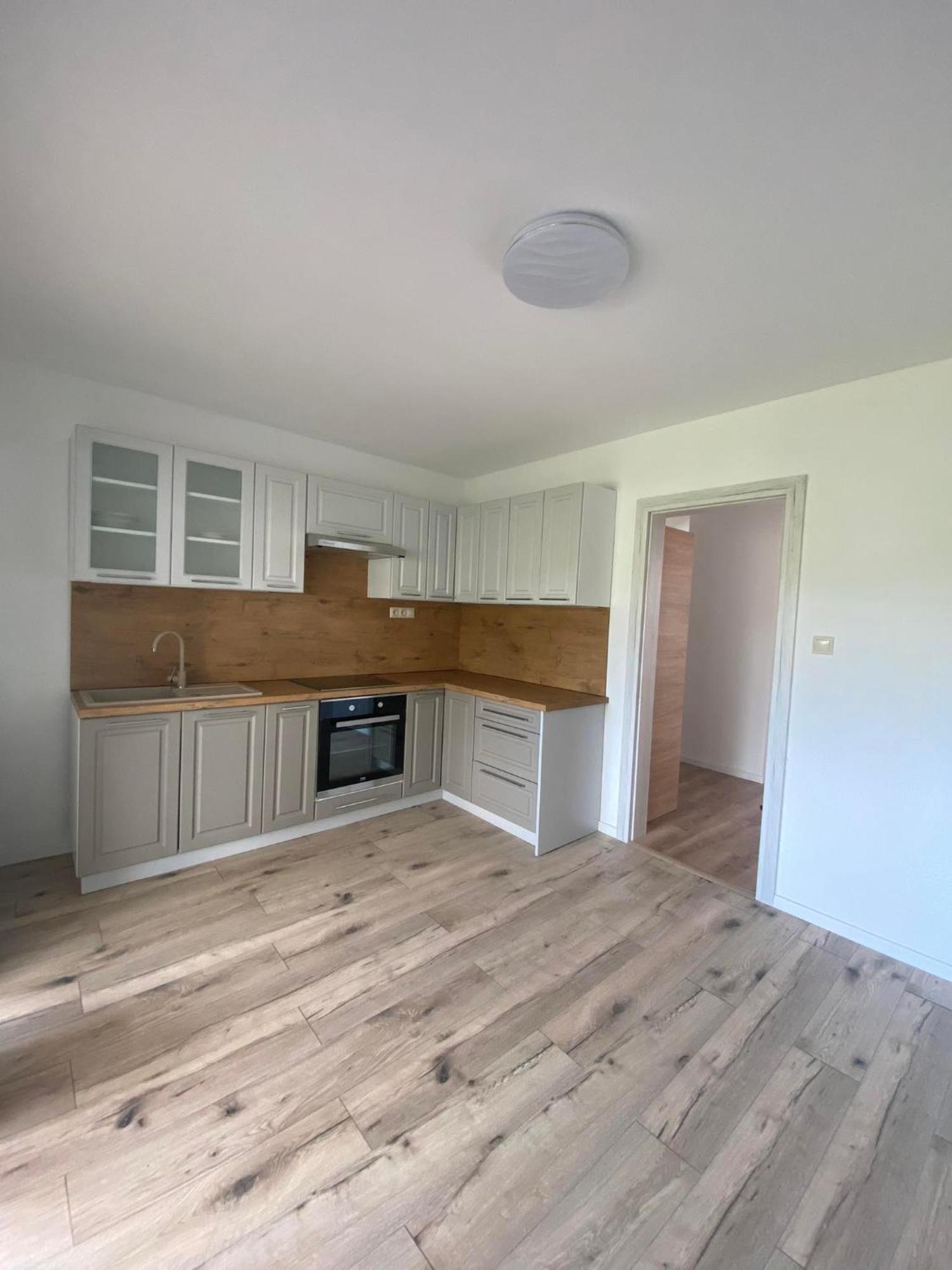 Apartman Nikol Prievidza Exterior foto